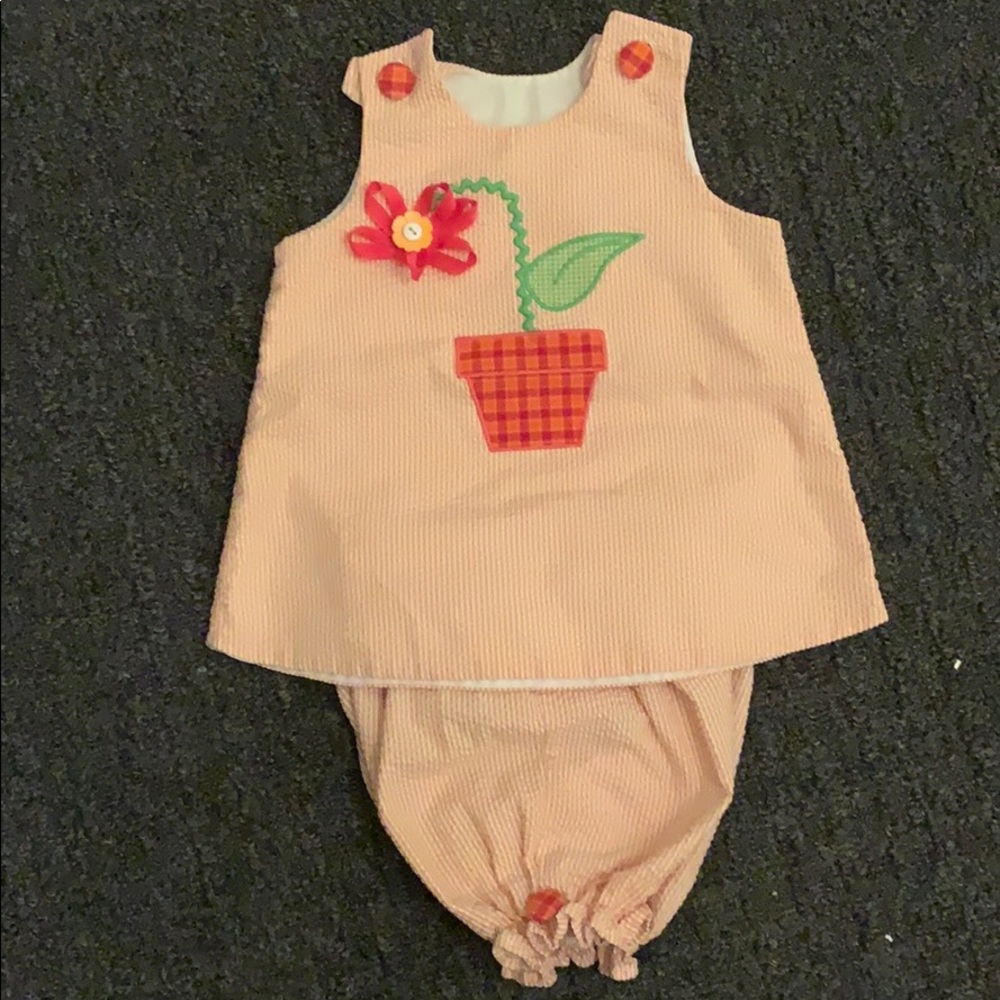 Girls shorts set